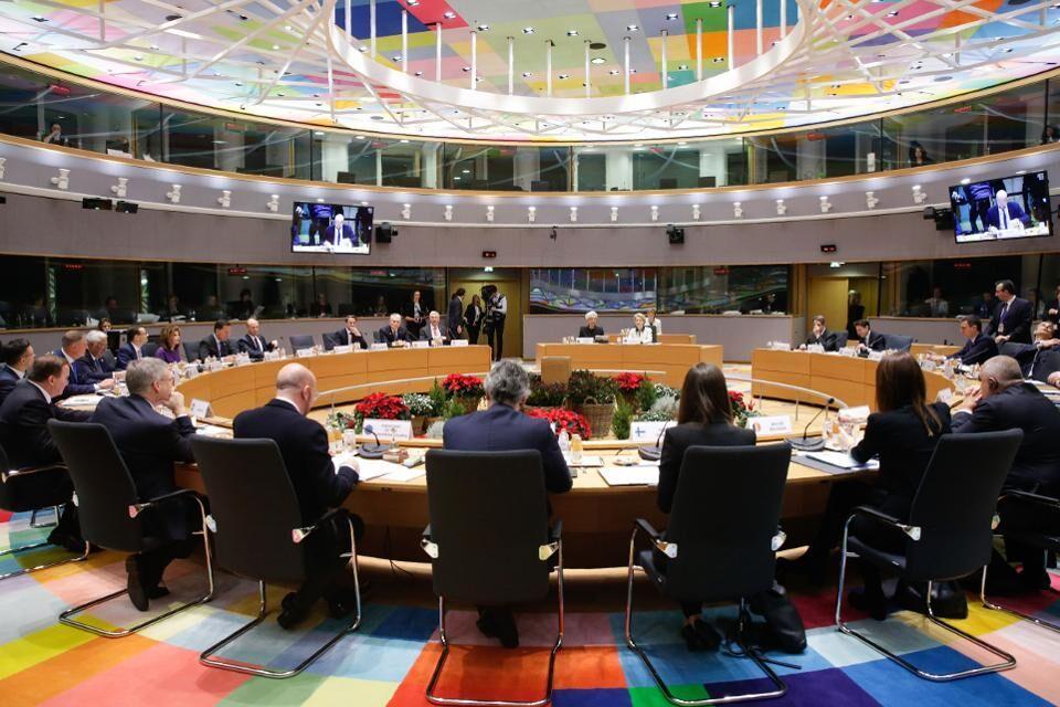 خبرنگاران شکاف در اتحادیه اروپا درباره تامین کسری بودجه ناشی از برگزیت